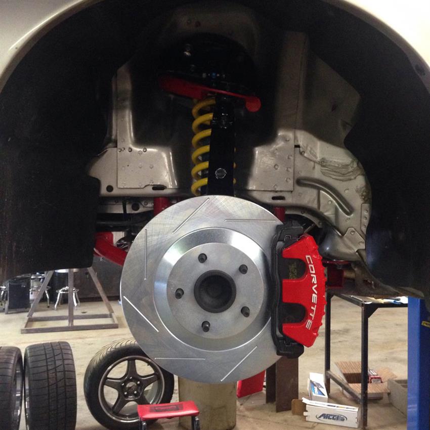 UMI 2120 9302 FBody C5/C6 Brake Conversion Brackets, Black