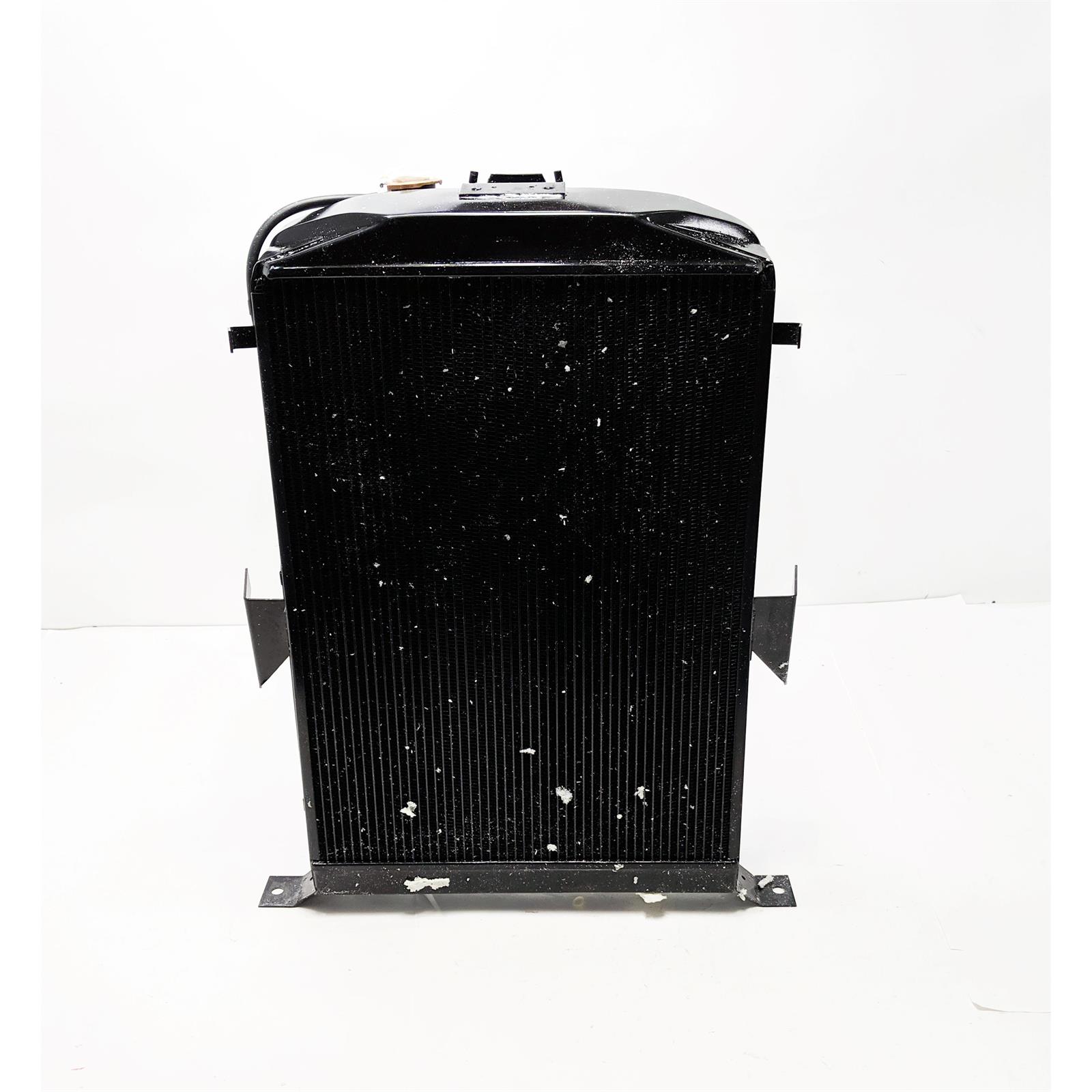 Walker C-488-1 Cobra 1935 Ford Radiator for Chevy Engine