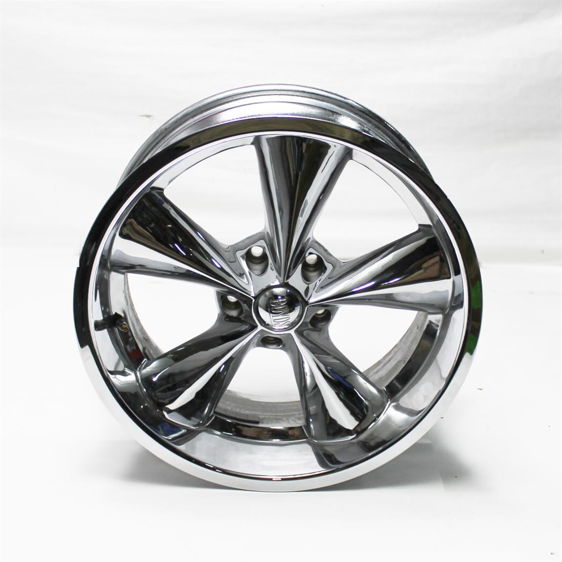 Boyds Wheels BC1886145C Junkyard Dog 18x8 Chrome Wheel, 5 43/4