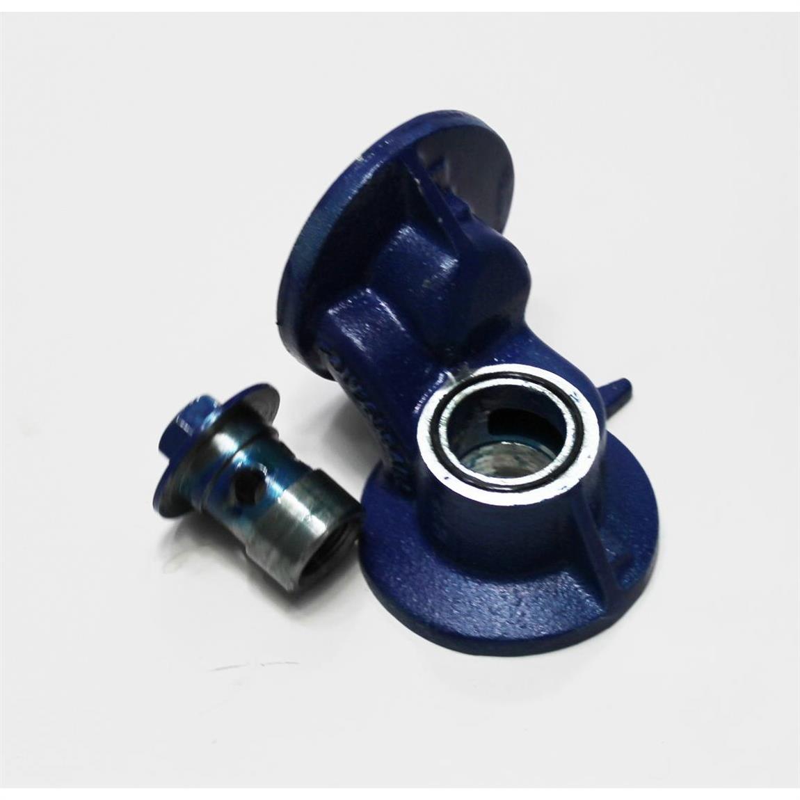 Garage Sale Ford Racing M6880A50 90 Degree Oil Filter Adapter