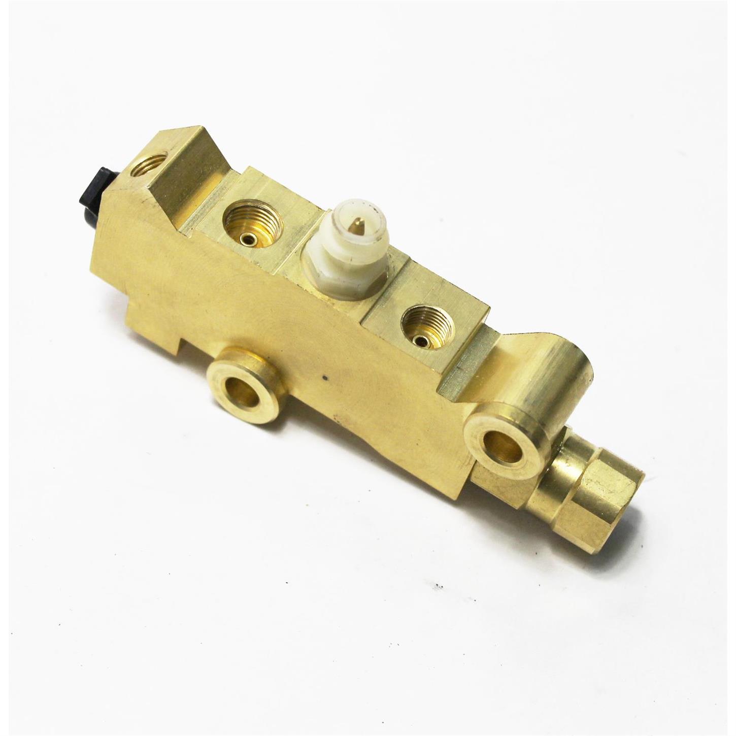 Garage Sale GM Disc/Drum Proportioning Valve for 1/220, 9/1618 Outlets